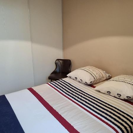 Appartement 1 Chambre Avec Piscine ユゼ エクステリア 写真